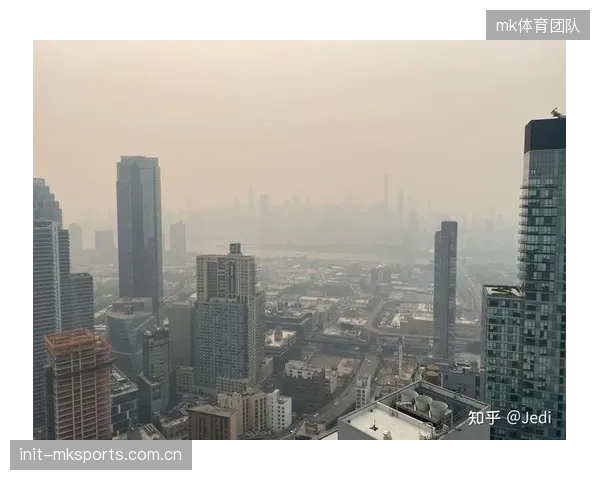 部分赛区潜在的山火风险可能影响空气质量，这对运动员的呼吸系统构成潜在威胁。